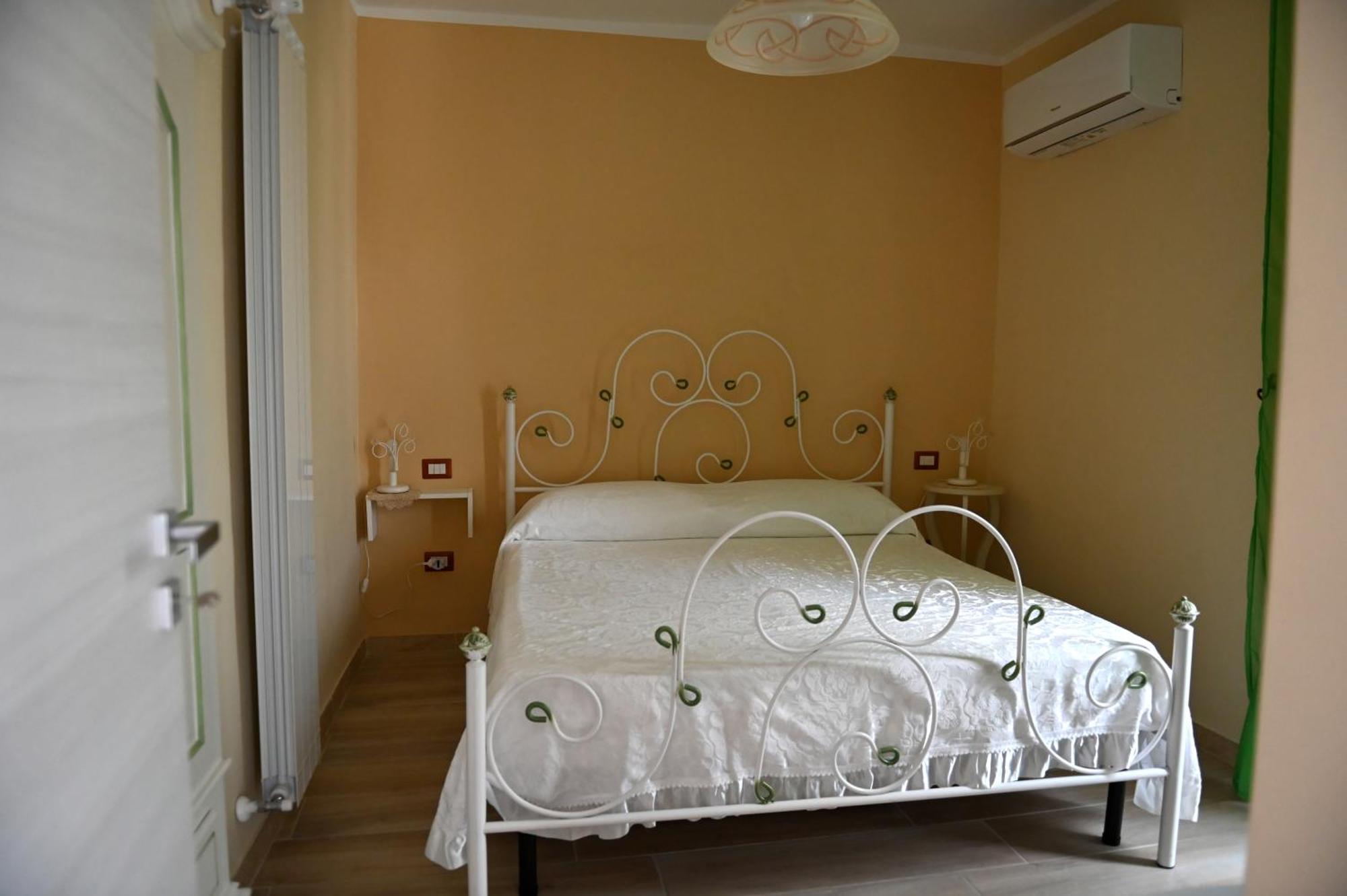 Mandevilla Home Caiazzo Экстерьер фото